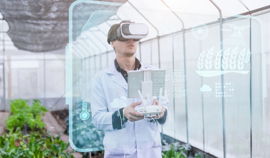 student-using-vr-for-agriculture-engineering